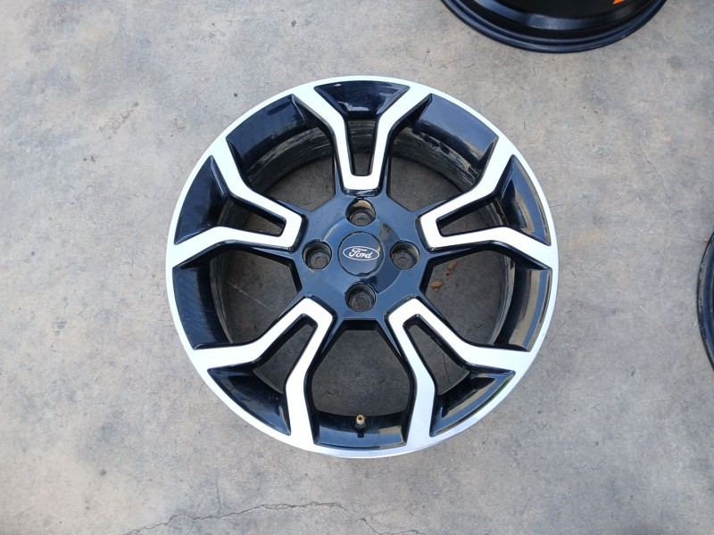 Recambio de llanta para ford ecosport 1.0 ecoboost referencia OEM IAM MN1J1007AA X1 17 PULGADAS