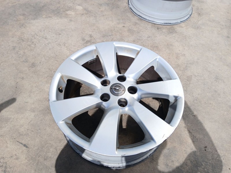 Recambio de llanta para opel astra j gtc 1.4 (08) referencia OEM IAM 13312747 X1 18 PULGADAS