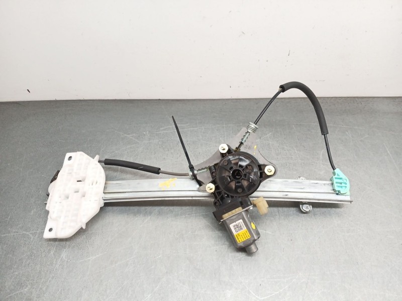 Recambio de elevalunas delantero derecho para kia stonic (yb) 1.0 t-gdi referencia OEM IAM 82460h8000  