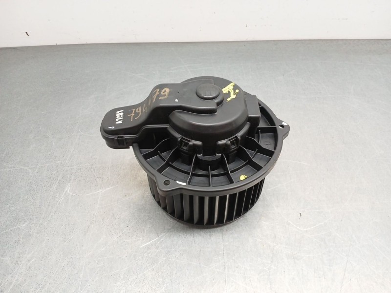 Recambio de motor calefaccion para kia stonic (yb) 1.0 t-gdi referencia OEM IAM 97113h8000  