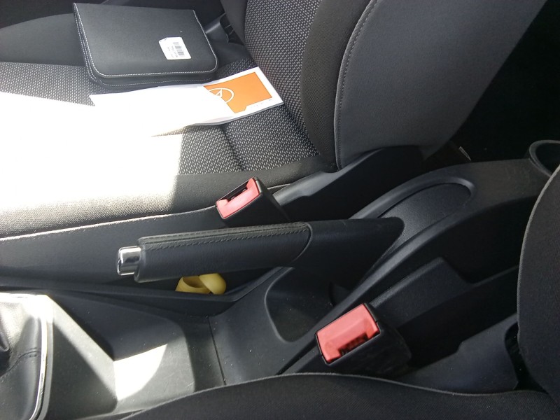 Recambio de palanca freno de mano para seat ibiza iv st (6j8, 6p8) 1.2 tsi referencia OEM IAM 6R0711303H  