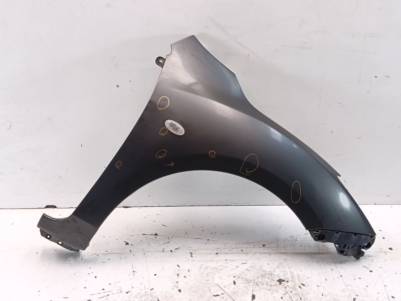 Recambio de aleta delantera derecha para mazda 3 sedán (bl) 1.6 mzr cd (bl12) referencia OEM IAM BBP852111B / BBM452111B  