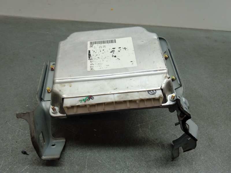 Recambio de centralita motor uce para toyota yaris (ncp1/nlp1/scp1) 1.3 referencia OEM IAM 896610D070 2750003424R MB2750003424