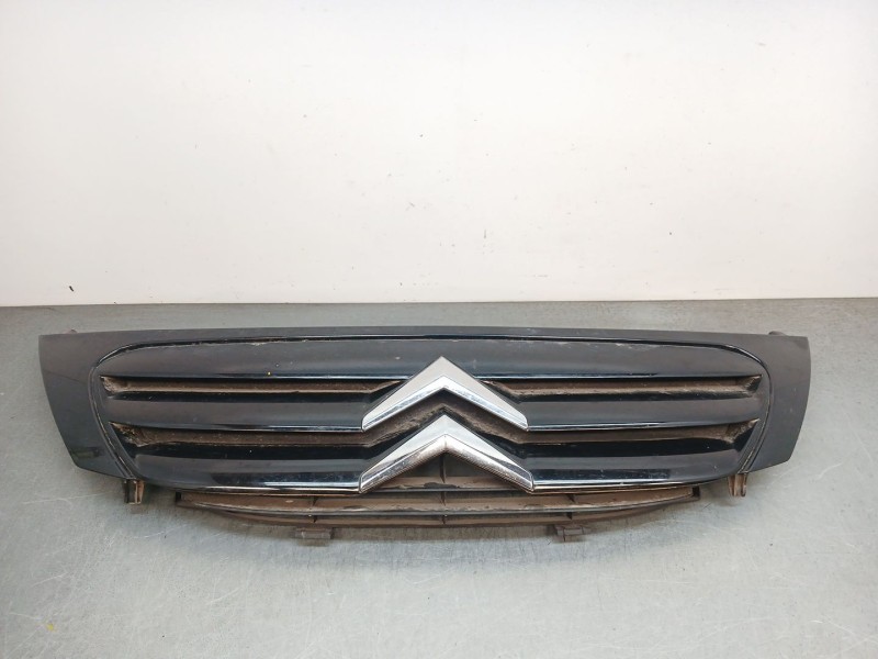 Recambio de rejilla delantera para citroën c3 i (fc_, fn_) 1.4 i referencia OEM IAM 9680094177 9680094777 