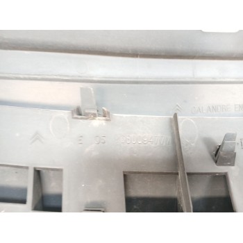 Recambio de rejilla delantera para citroën c3 i (fc_, fn_) 1.4 i referencia OEM IAM 9680094177 9680094777 