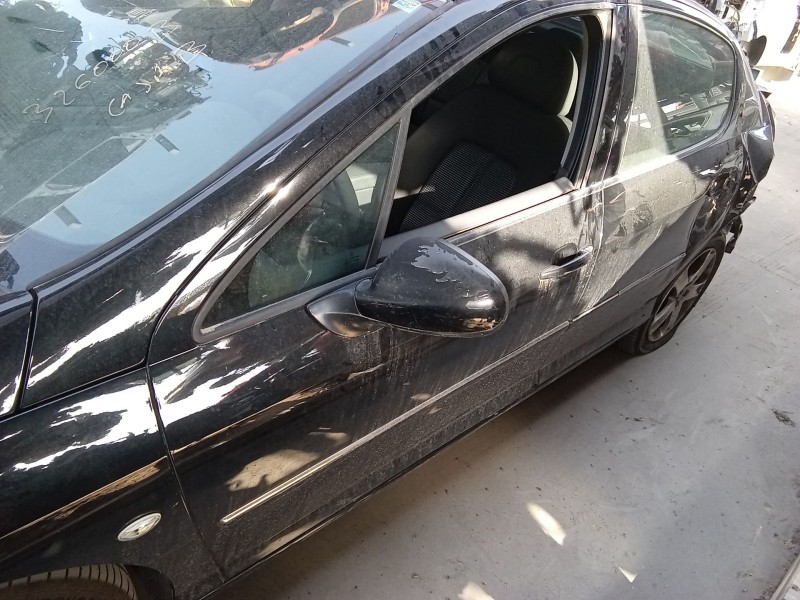 Recambio de puerta delantera izquierda para peugeot 407 (6d_) 2.0 hdi (6drhrh) referencia OEM IAM 9002AL  
