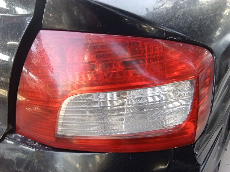 Recambio de piloto trasero derecho para peugeot 407 (6d_) 2.0 hdi (6drhrh) referencia OEM IAM 6351GC  