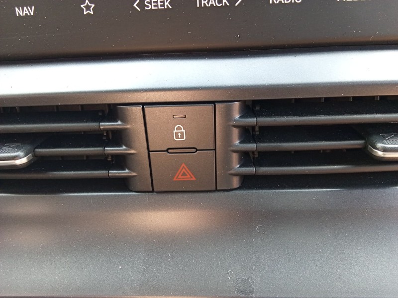 Recambio de warning para hyundai bayon (bc3) 1.0 t-gdi referencia OEM IAM 93790Q0000DX5  