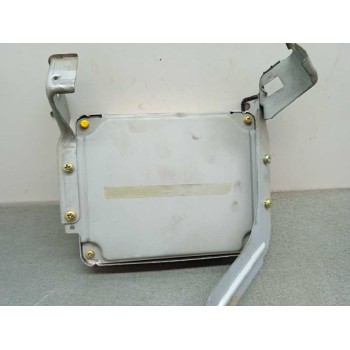 Recambio de centralita motor uce para toyota yaris (ncp1/nlp1/scp1) 1.3 referencia OEM IAM 896610D070 2750003424R MB2750003424