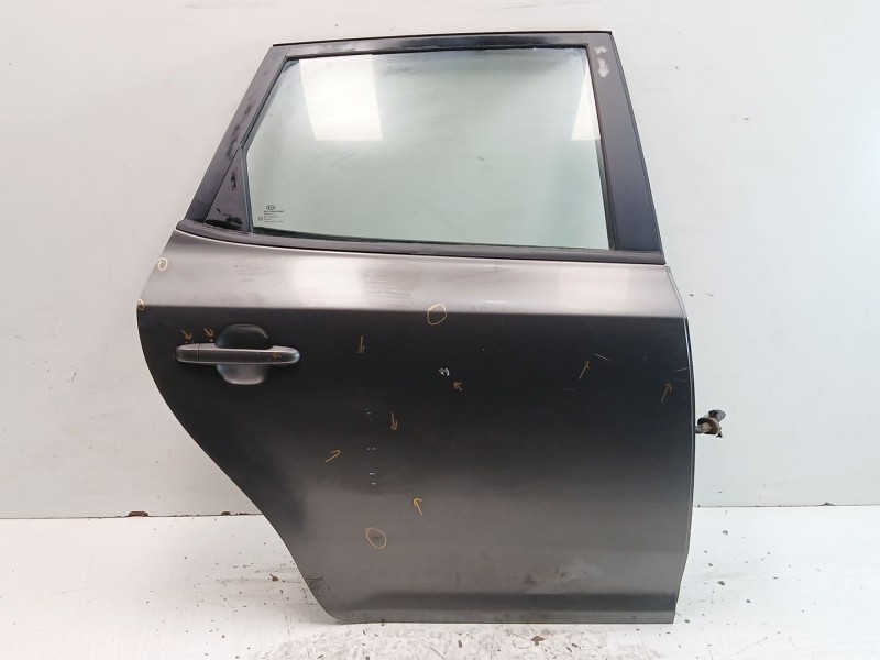 Recambio de puerta trasera derecha para kia cee´d hatchback (ed) 1.6 crdi 115 referencia OEM IAM 770041H000  
