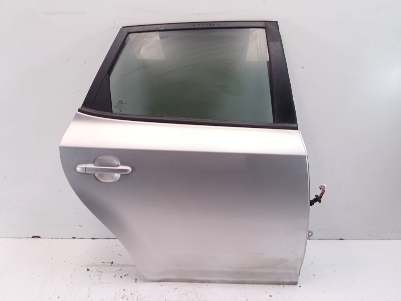 Recambio de puerta trasera derecha para kia ceed (cd) 1.6 crdi 136 referencia OEM IAM 77004J7000  