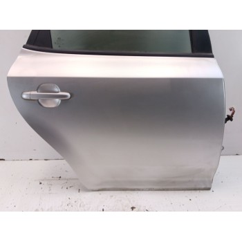 Recambio de puerta trasera derecha para kia ceed (cd) 1.6 crdi 136 referencia OEM IAM 77004J7000  
