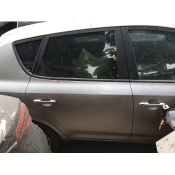 Recambio de puerta trasera derecha para kia ceed (cd) 1.6 crdi 136 referencia OEM IAM 77004J7000  