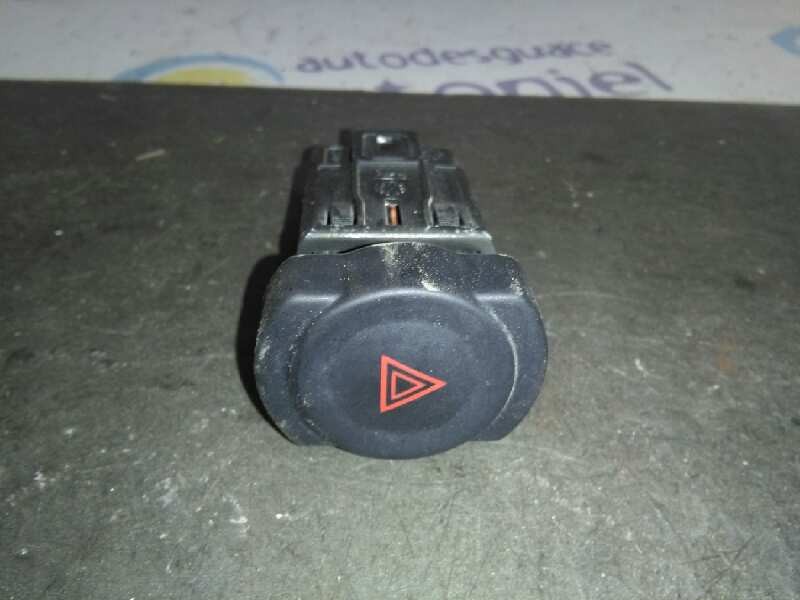 Recambio de warning para dacia sandero laureate music referencia OEM IAM   