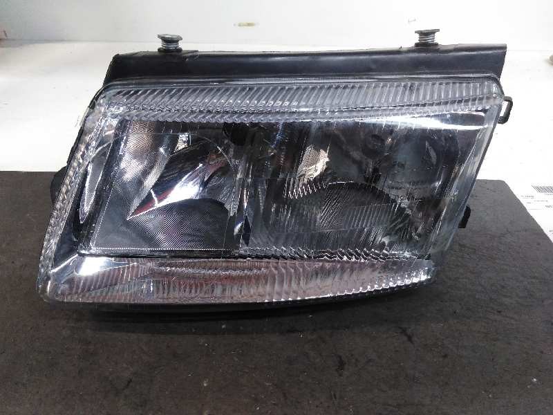 Recambio de faro izquierdo para volkswagen passat berlina (3b2) referencia OEM IAM 3B0941017K NUEVO FICHA 5 PINS