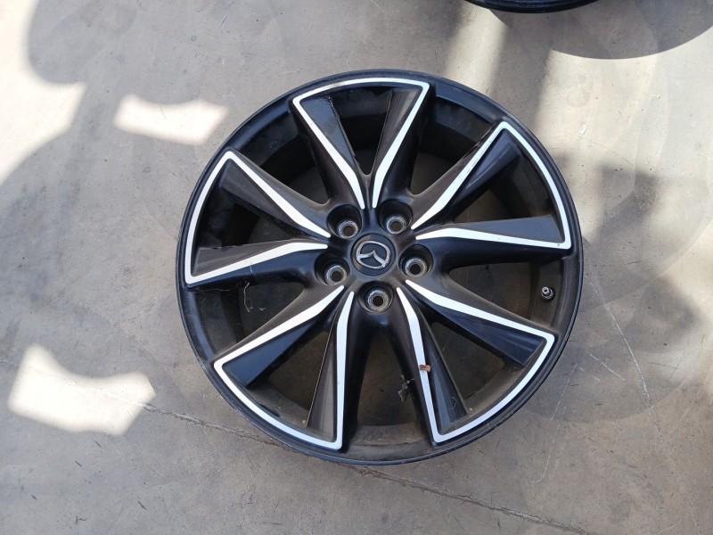Recambio de llanta para mazda cx-5 (kf) 2.0 referencia OEM IAM 9965117090 X1 19 PULGADAS