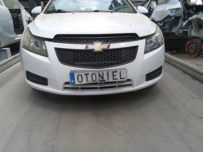 Recambio de paragolpes delantero para chevrolet cruze (j300) 1.6 referencia OEM IAM 95022993  
