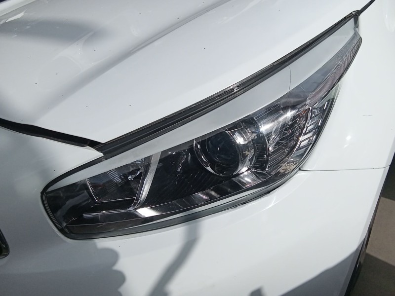 Recambio de faro izquierdo para kia cee´d (jd) 1.4 crdi 90 referencia OEM IAM 92101A2010  