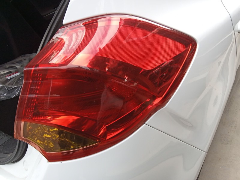Recambio de piloto trasero derecho para kia cee´d (jd) 1.4 crdi 90 referencia OEM IAM 92420A2000 / 92402A2000  
