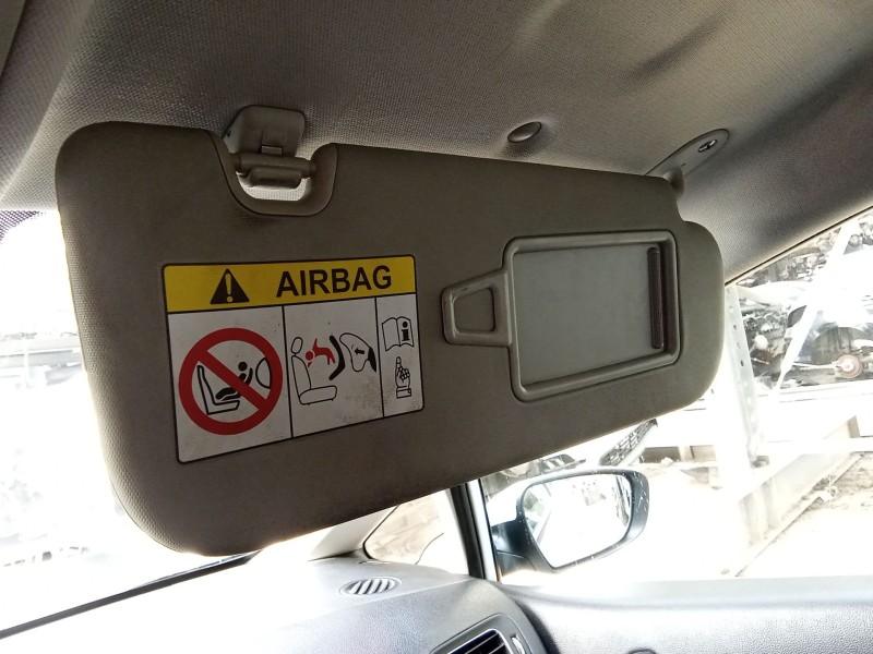 Recambio de parasol derecho para kia cee´d (jd) 1.4 crdi 90 referencia OEM IAM 85220A2000ED  
