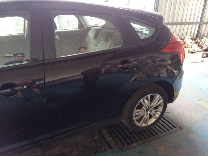 Recambio de puerta trasera izquierda para ford focus iii 1.6 ti referencia OEM IAM 2172760  