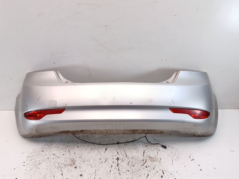 Recambio de paragolpes trasero para kia ceed (cd) 1.6 crdi 136 referencia OEM IAM 86610J7000  