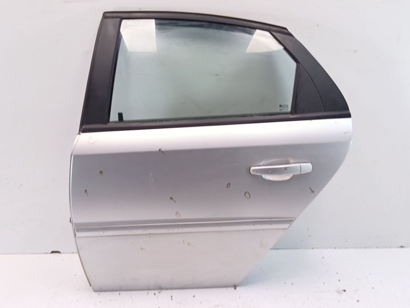 Recambio de puerta trasera izquierda para opel vectra c gts (z02) 1.9 cdti (f68) referencia OEM IAM 93175839  