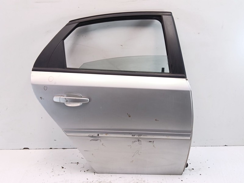 Recambio de puerta trasera derecha para opel vectra c gts (z02) 1.9 cdti (f68) referencia OEM IAM 93175840  