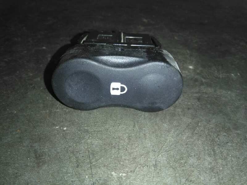 Recambio de interruptor para dacia sandero laureate music referencia OEM IAM  INTERRUPTOR DE CIERRE 