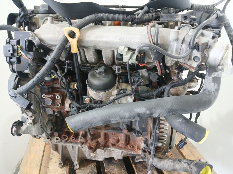 Recambio de motor completo para kia cee´d hatchback (ed) 1.6 crdi 115 referencia OEM IAM D4FB Z45212AZ00 