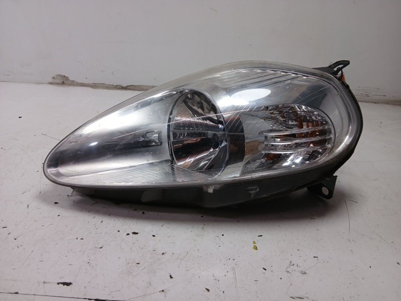 Recambio de faro izquierdo para fiat punto evo (199_) 1.4 (199axh1a) referencia OEM IAM 51855644  