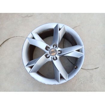 LLANTA 8T0601025F X1 19 PULGADAS