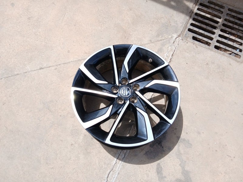 Recambio de llanta para mg zs suv (azs1) 1.5 vti referencia OEM IAM 10598024 X1 17 PULGADAS