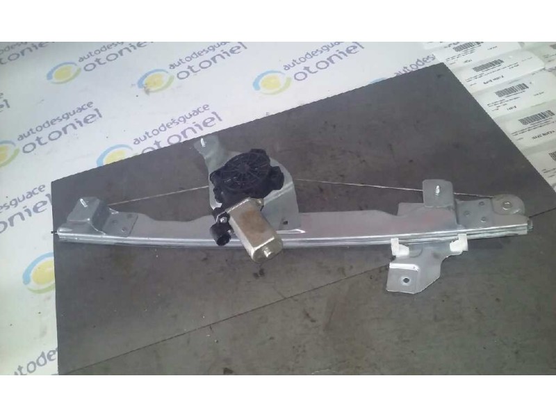 Recambio de elevalunas delantero derecho para dacia sandero ambiance referencia OEM IAM   2PIN