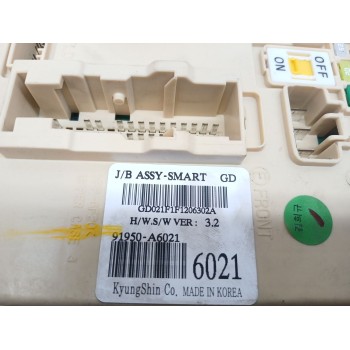 Recambio de caja reles / fusibles para hyundai i30 (gd) 1.4 crdi referencia OEM IAM 91950a6021  