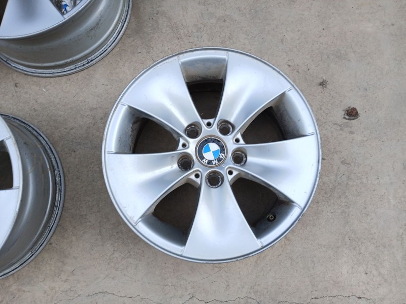 Recambio de llanta para bmw serie 3 berlina (e90) 320d referencia OEM IAM 6762791 X1 16 PULGADAS