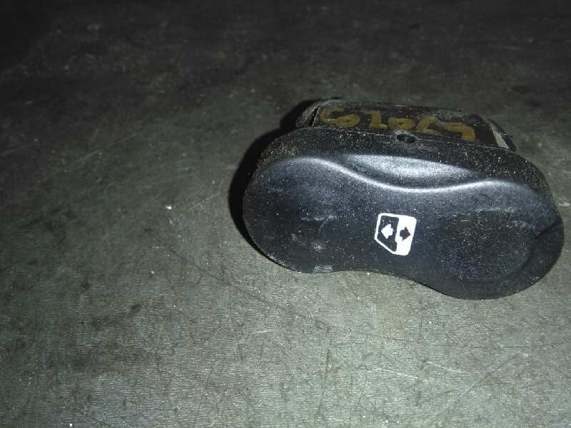 Recambio de mando elevalunas delantero derecho para dacia sandero laureate music referencia OEM IAM   