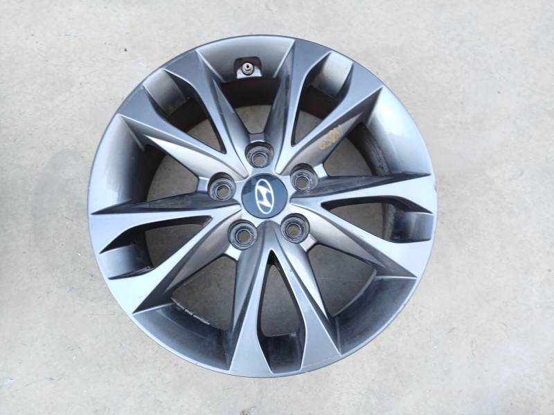 Recambio de llanta para hyundai ix35 sle 2wd referencia OEM IAM 529102Y510 X1 16 PULGADAS