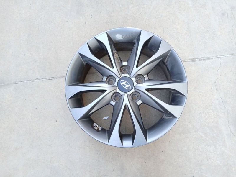 Recambio de llanta para hyundai ix35 sle 2wd referencia OEM IAM 529102Y510 X1 16 PULGADAS