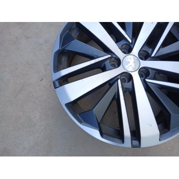 Recambio de llanta para peugeot 5008 gt referencia OEM IAM 9820411177 X1 19 PULGADAS