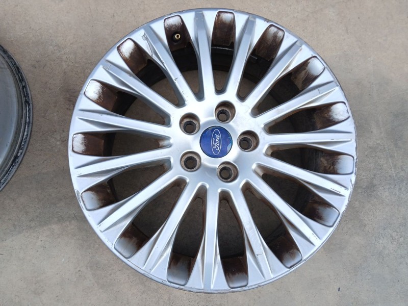 Recambio de llanta para ford focus iii sedán 1.6 tdci referencia OEM IAM BM5J10076GBI X1 17 PULGADAS