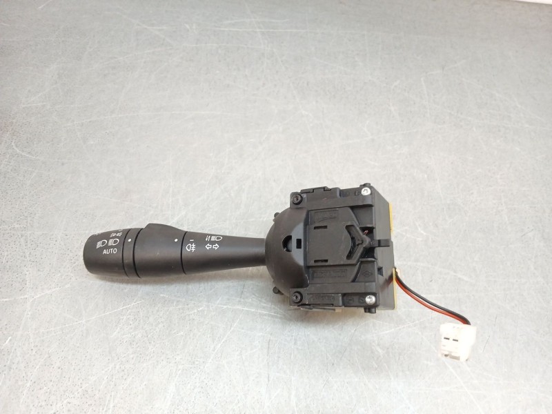 Recambio de mando luces para renault clio iv (bh_) 0.9 tce 90 referencia OEM IAM 255673202r  