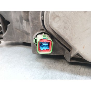 Recambio de faro derecho para ford mondeo ii (bap) 1.8 td referencia OEM IAM 0301098206  