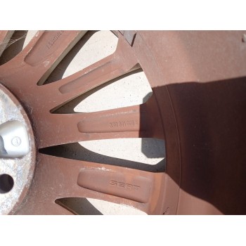 Recambio de llanta para seat exeo (3r2) 2.0 tdi referencia OEM IAM 3R0601025H X1 17 PULGADAS