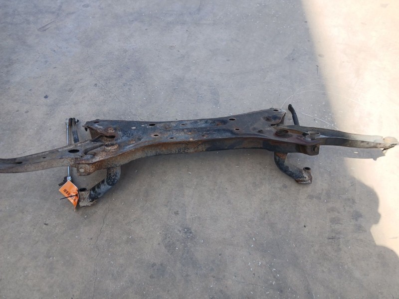 Recambio de puente delantero para suzuki swift iii (mz, ez) 1.5 (rs 415) referencia OEM IAM 4581062J11000  
