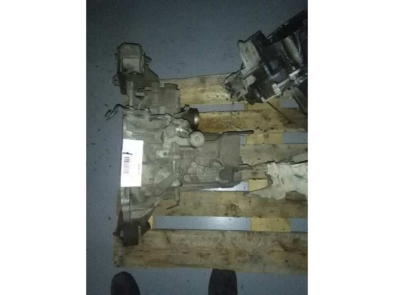 Recambio de caja cambios para hyundai matrix (fc) 1.5 crdi cat referencia OEM IAM J41973 ? 