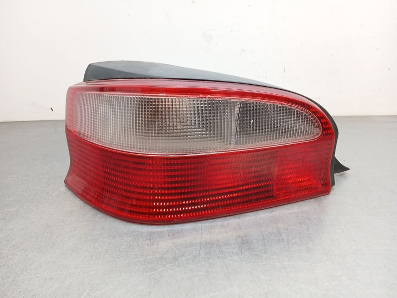 Recambio de piloto trasero izquierdo para citroën saxo (s0, s1) 1.1 x, sx referencia OEM IAM 6350F7  