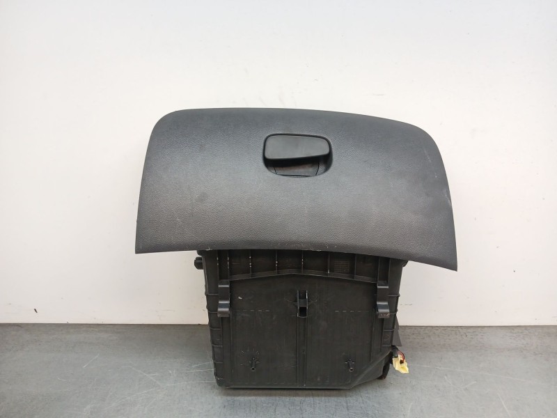 Recambio de guantera para renault clio iv (bh_) 0.9 tce 90 referencia OEM IAM 681089776R 681085851r 