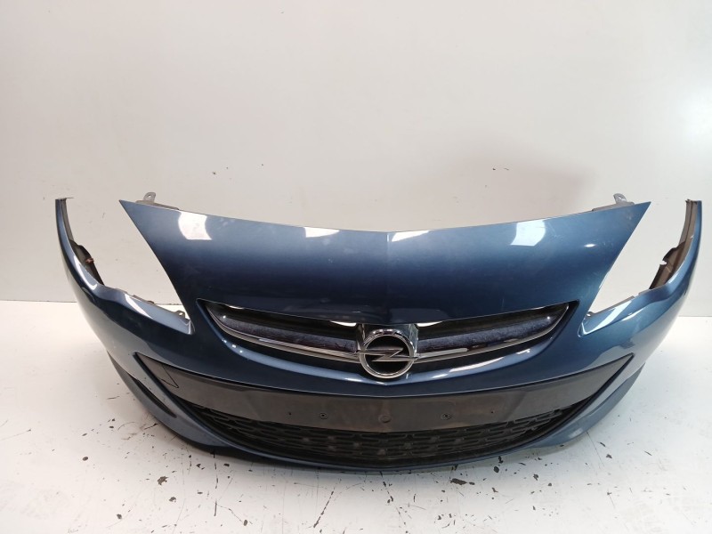 Recambio de paragolpes delantero para opel astra j sports tourer (p10) 1.6 cdti (35) referencia OEM IAM 13348047  
