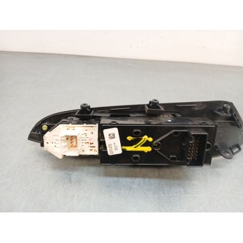 Recambio de mando elevalunas delantero izquierdo para hyundai i30 (gd) 1.4 crdi referencia OEM IAM 39Y49H1000  